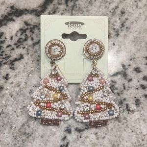 BEADED XMAS TREE DANGLE EARRINGS GEM HOLIDAY A2